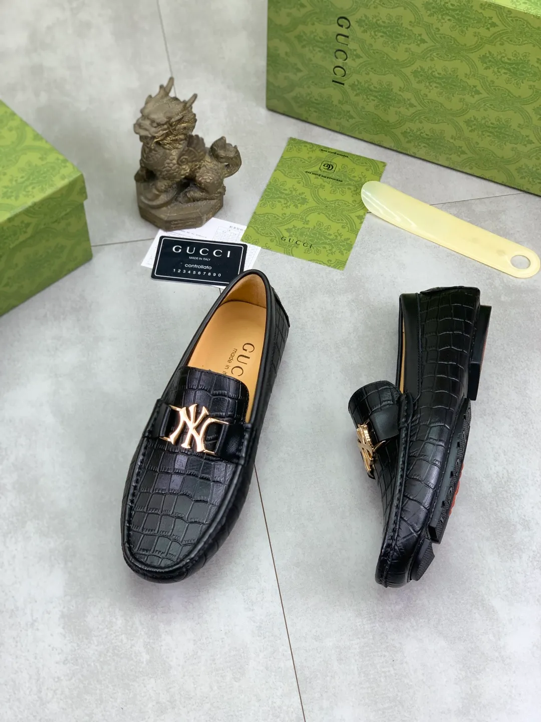 Men's men's shoes💰P360💰[New style]🆘[GUCCI] New classic beanie shoes; Hong Kong original top quality, exquisite craftsmanship, top quality💪🏼High-end boutique men's beanie shoes, British fashion style 🎈The upper is made of Italian imported calfskin🔥, comfortable and breathable, fully imported soft pigskin lining, lazy slip-on Loaf style This fabric is made of 🇮🇹🎈, which is suitable for drivers to drive, and the original non-slip and wear-resistant rubber outsole 🎈Number of yards: 38-45 2⃣️colors🉑️choose